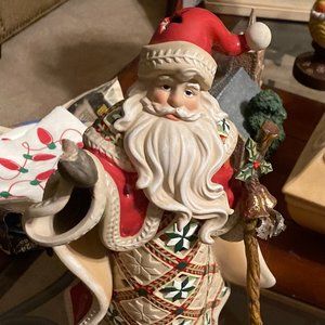 SANTA